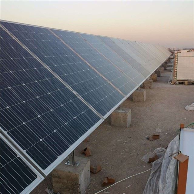 Kit panel solar ditetapkan untuk rumah